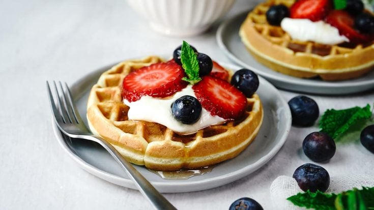 Fluffy Berry Waffles