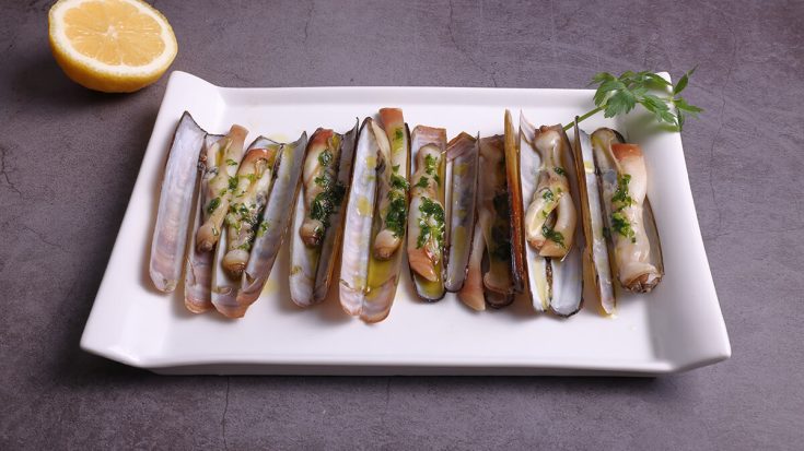 Razor Clams with Garlic and Parsley