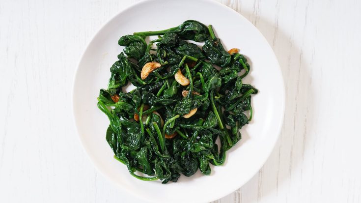 Canned Spinach Sauté with Garlic Recipe
