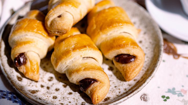 Nutella Stuffed Crescent Rolls Recipe